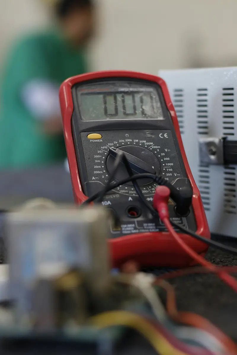 Recherche de panne électrique au multimètre par JPSERVICES22